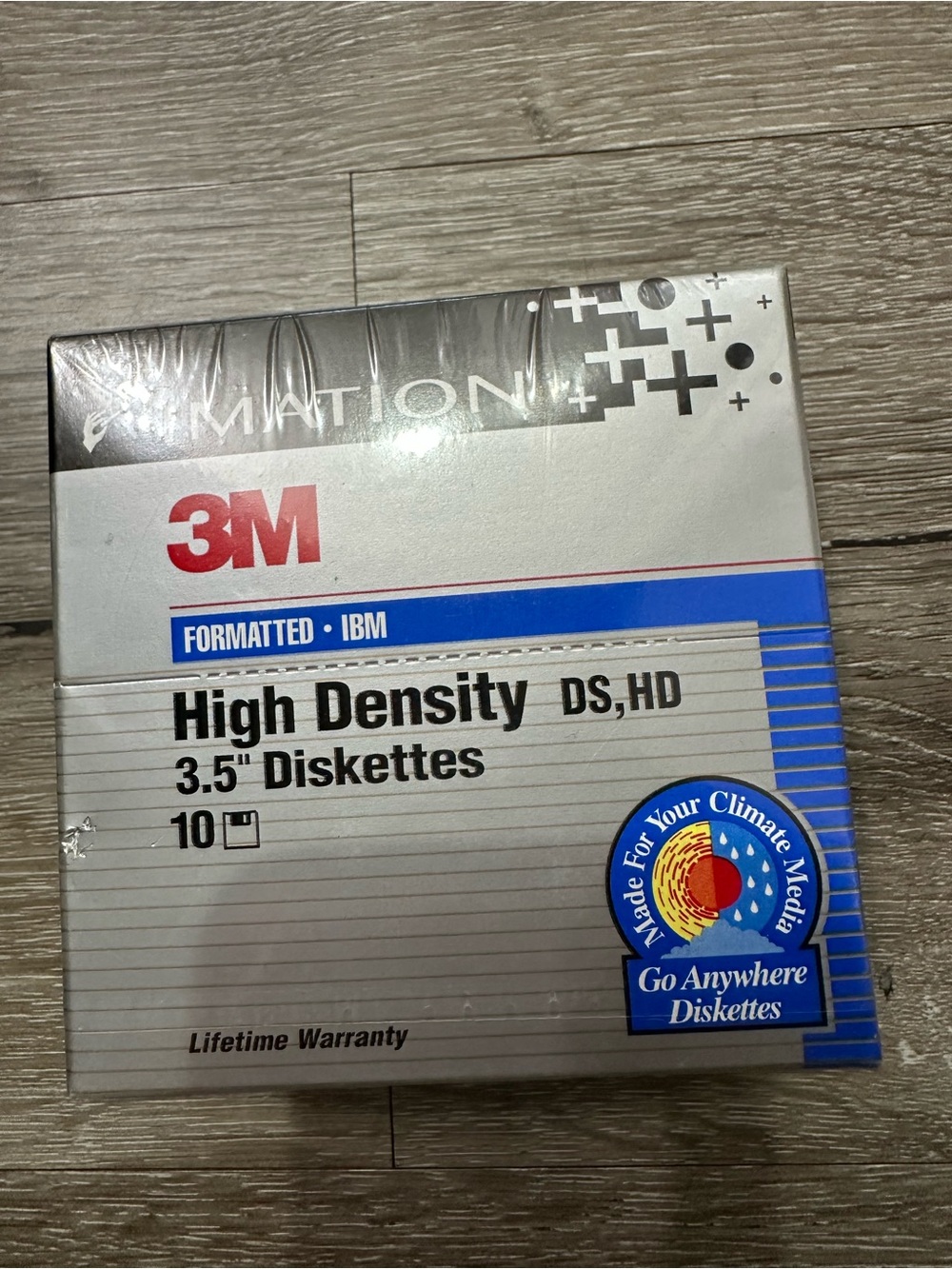 3M High Density 3.5" Diskettes Pack - White/Silver with Blue Accent